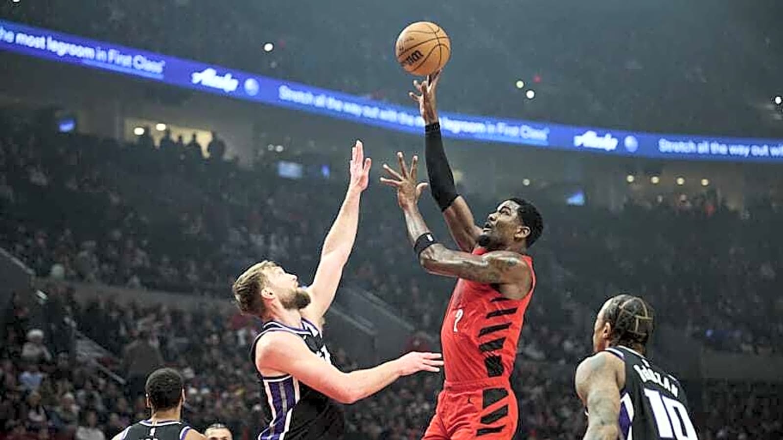 New Year, New Team for Wildcats&#39; Deandre Ayton