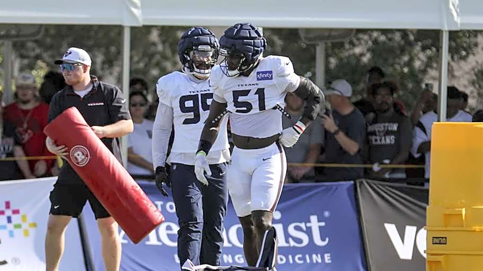 Analyst Gives Strong Take on Houston Texans&#39; Defensive Duo