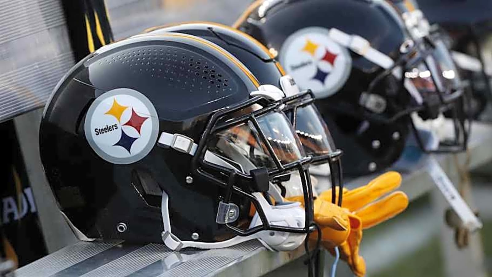 Steelers Defender Fires Warning Shot at Former Browns Teammates
