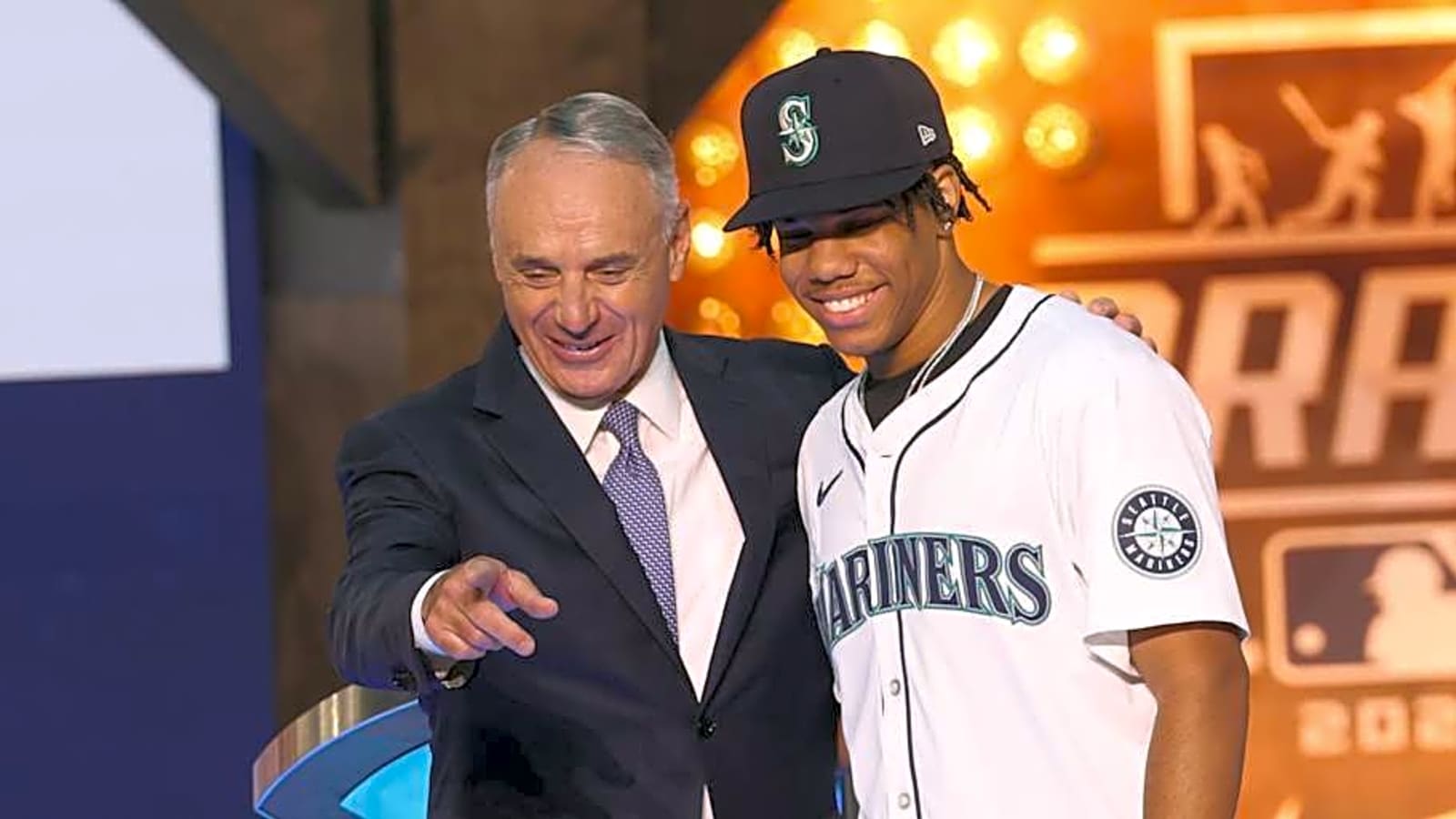 How Much Does Seattle Mariners Manager Dan Wilson Get to Pay Attention to Minor Leagues?