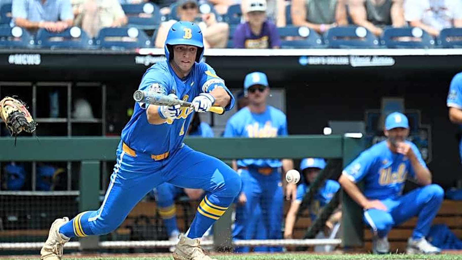 UCLA&#39;s Cholowsky Lauded by Coach for Unselfish Play in CWS
