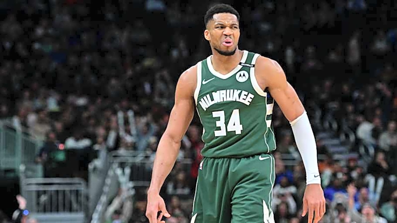 Bucks Notes: Giannis Antetokounmpo Accomplishes ‘Biggest Success,’ Milwaukee Roster Red Flags, More