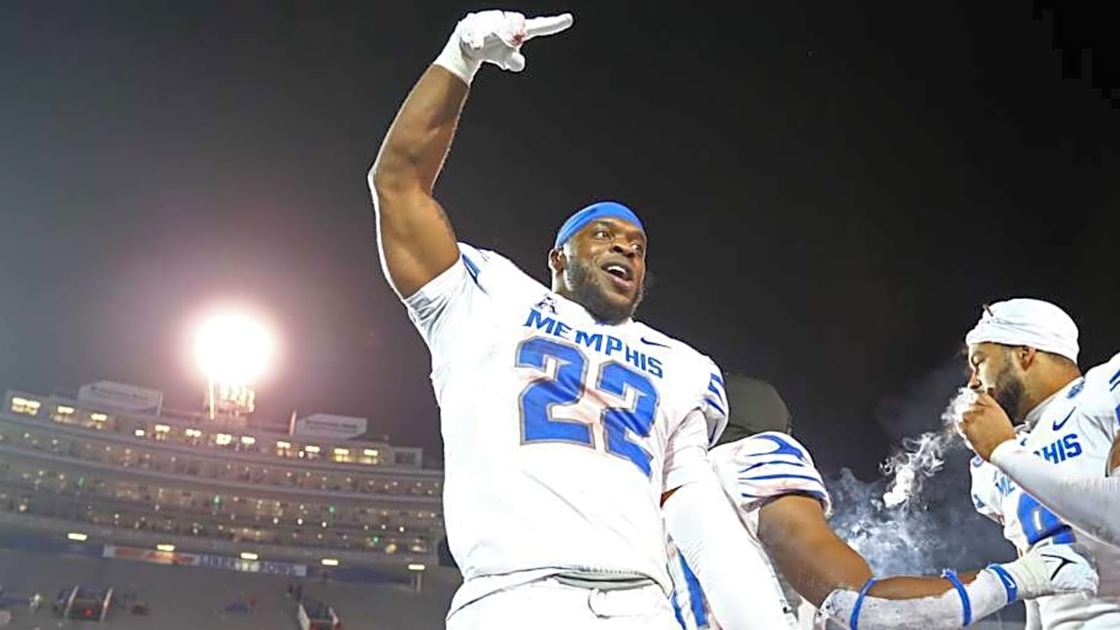 The 49ers Sign Former UFL Defensive End to Bolster Thin Position Group