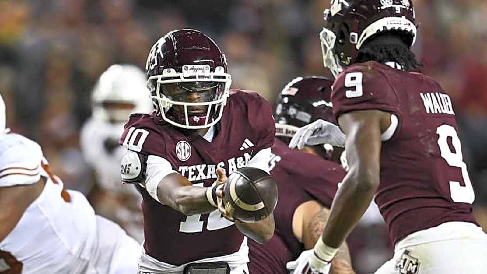 4-Star OT Commits to Texas A&M Aggies After Texas Longhorns Visit