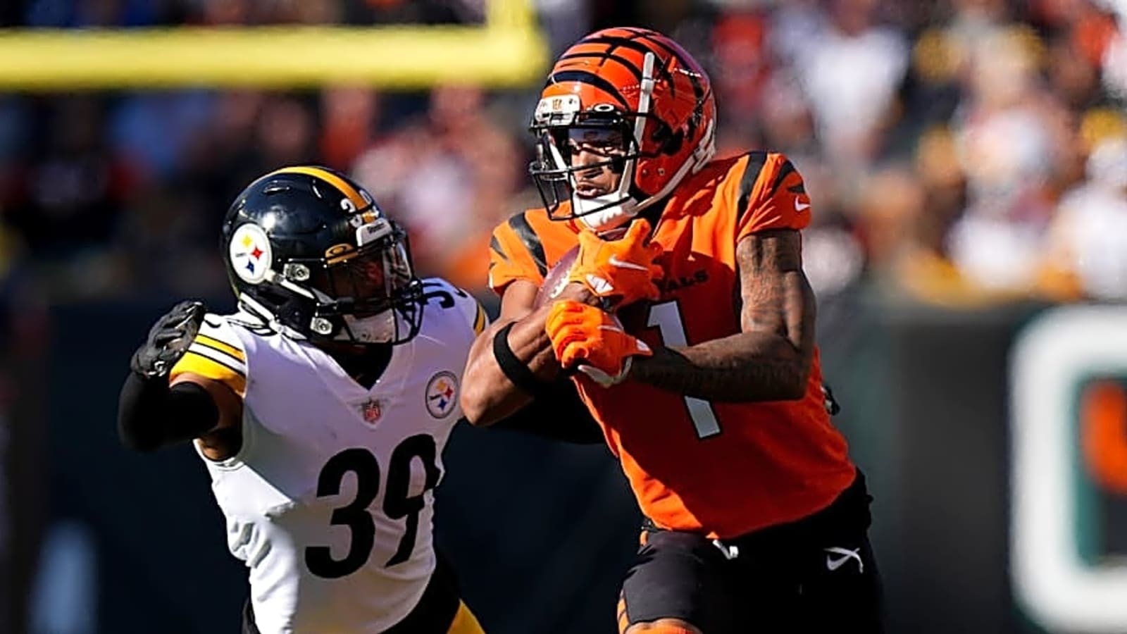 Cincinnati Bengals&#39; Rival Makes Blockbuster Deal Involving Two All-Pro Players