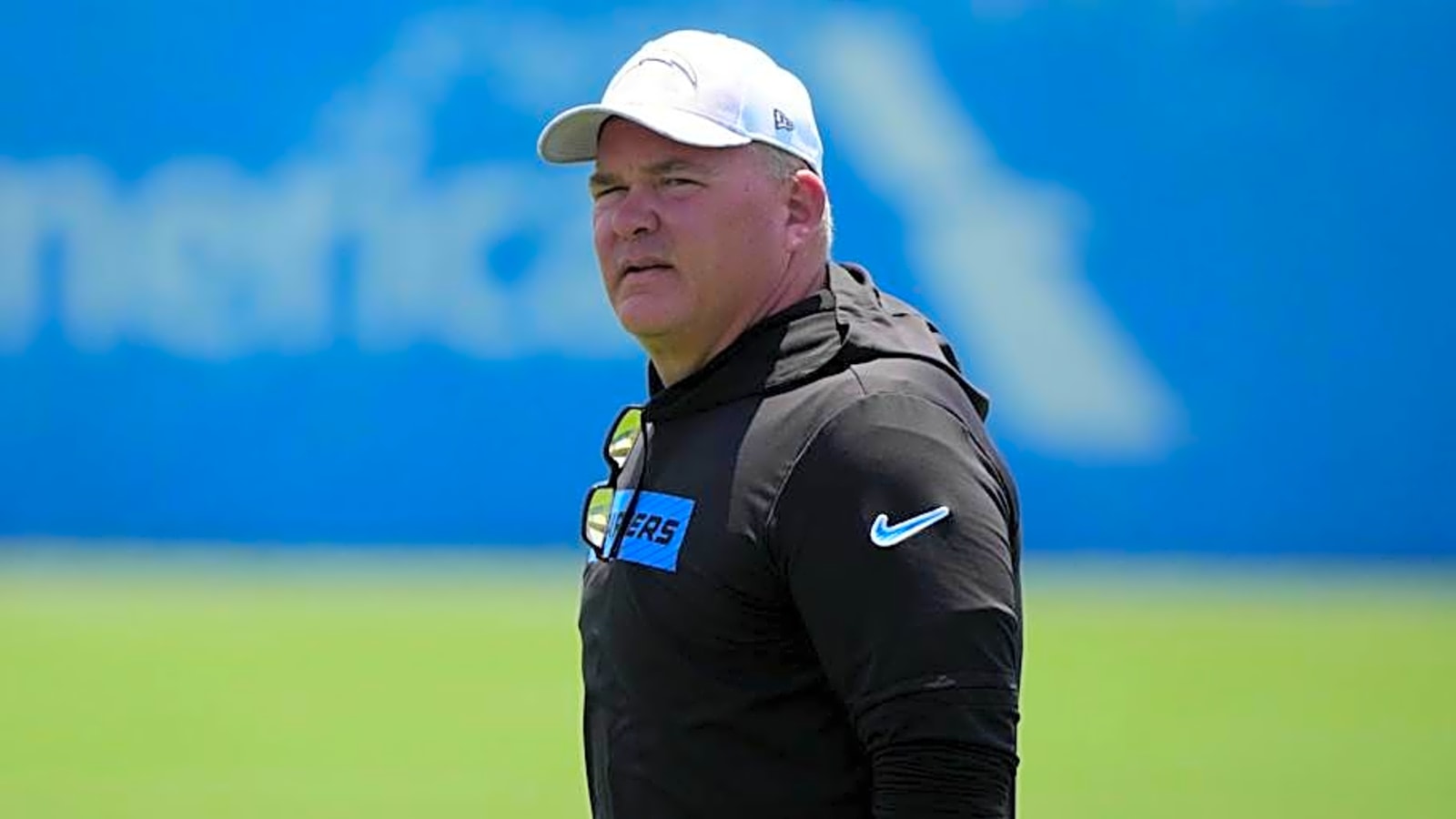 Unexpected Chargers RB impressing coaches with 'asserting himself' in OTAs