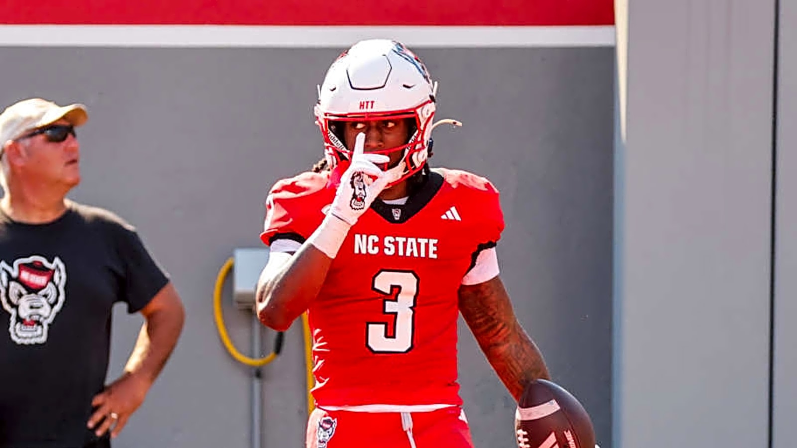Former NC State Running Back Hollywood Smothers Commits to Alabama