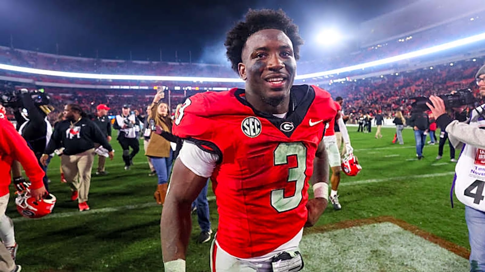 Georgia Bulldogs RB Nate Frazier Lands Huge NIL Deal With Major Headphones Brand