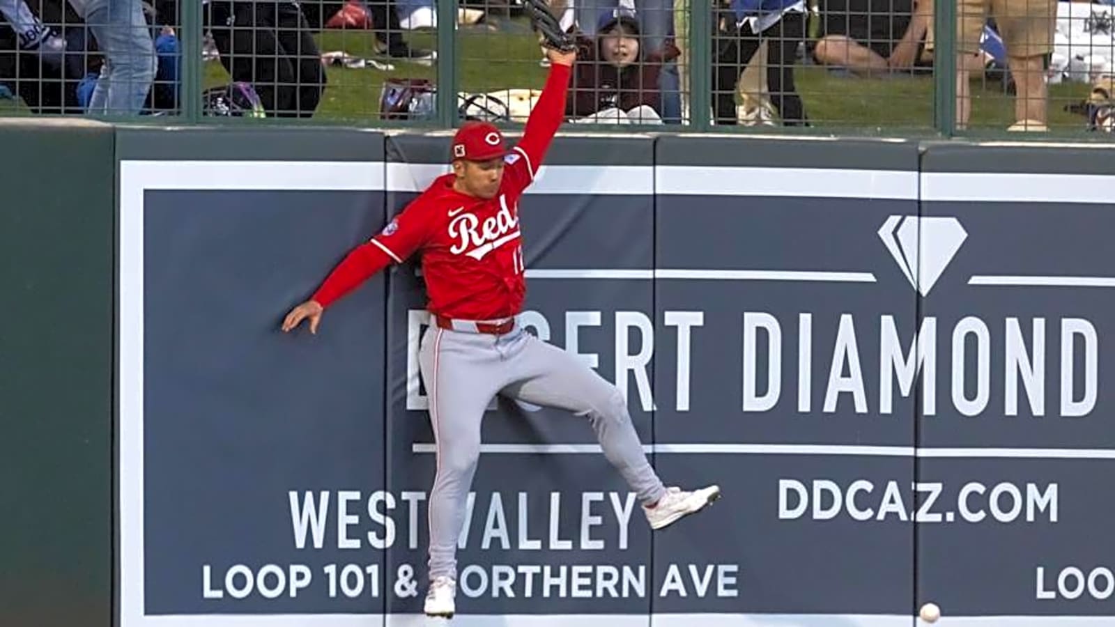 Former Cincinnati Reds Outfielder Signs With Cleveland Guardians