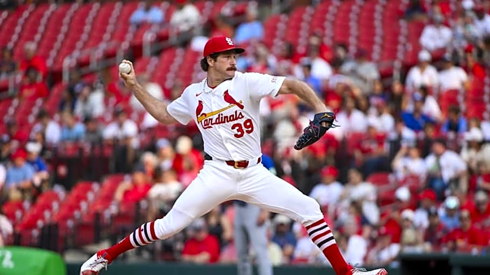 Cardinals Urged To Cut Ties With Aging Veteran In Shocking Move
