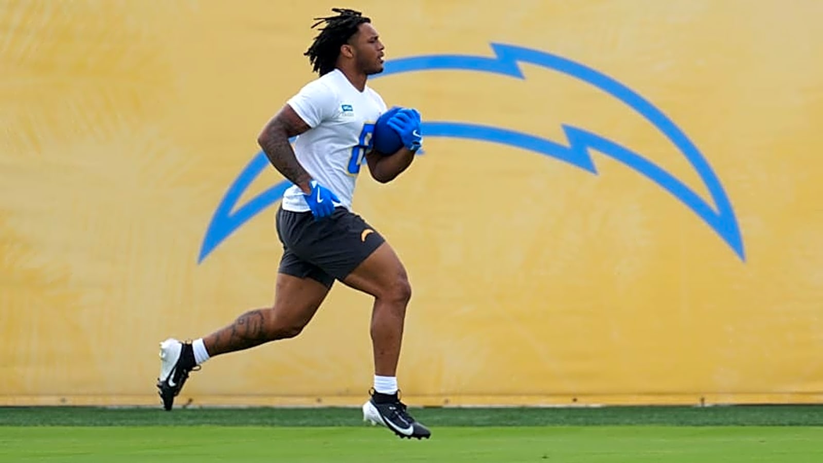 Omarion Hampton vs. Ashton Jeanty: Ranking AFC West starting RBs