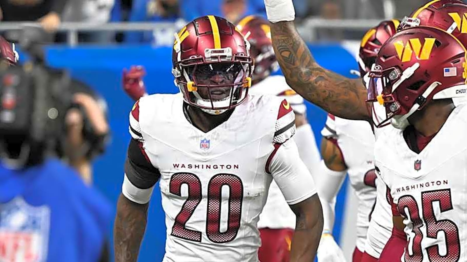 This position group is becoming the brain of the Commanders defense