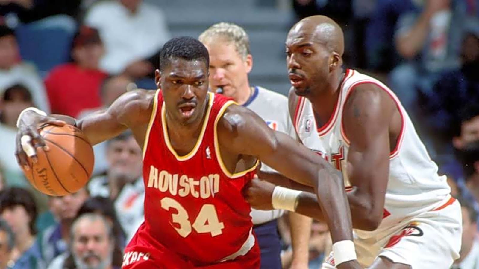 Stanford Basketball Lands Game-Changing Commitment with Ties to Houston Rockets