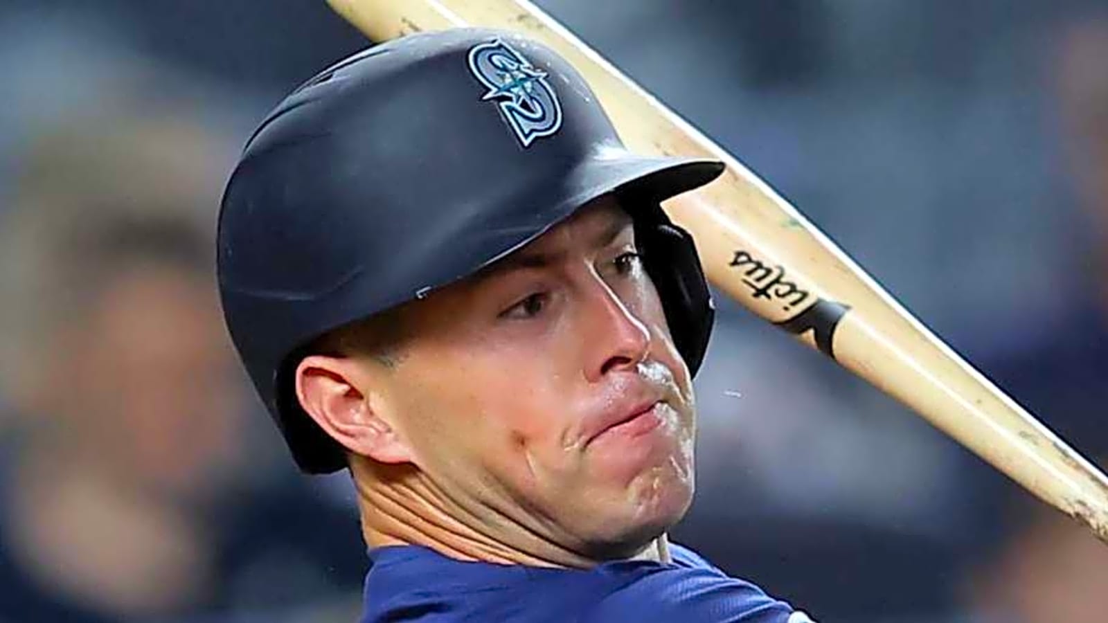 Former Seattle Mariners Utility Player Signs Minor League Deal With AL West Rivals