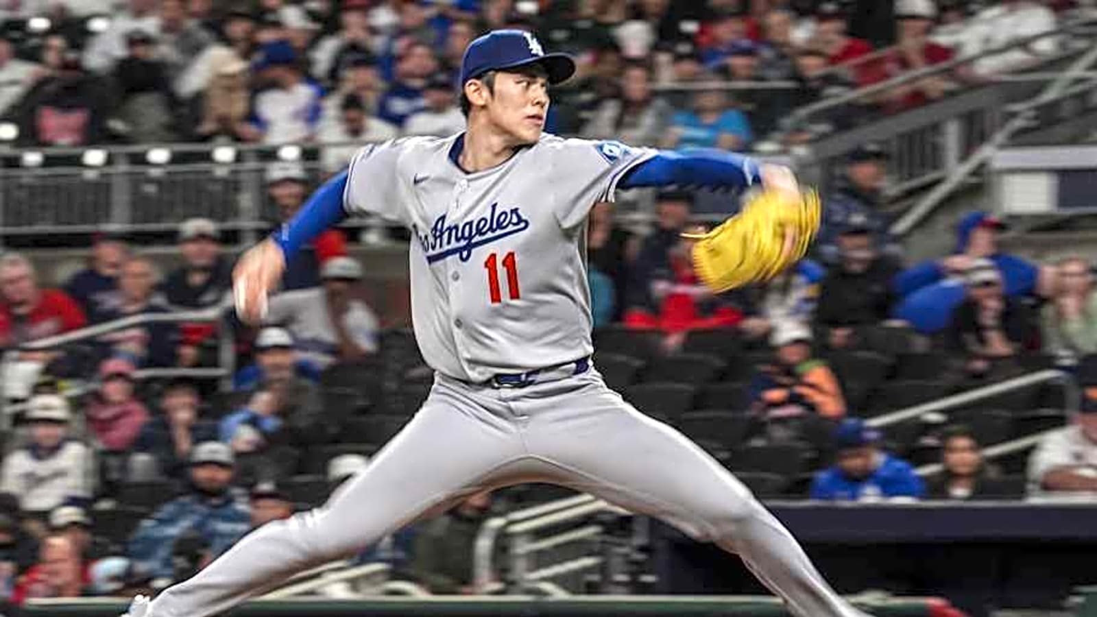 Dodgers&#39; Roki Sasaki Predicted to Cost Over $200 Million in Future Free Agency