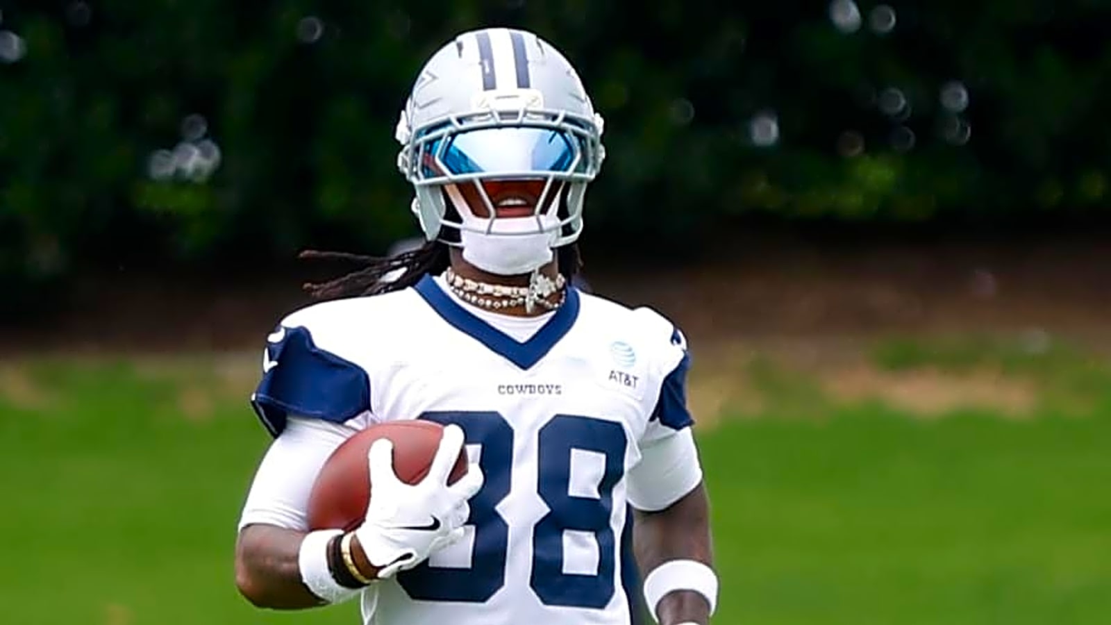 Cowboys&#39; offensive weapons receive &#39;step back&#39; in latest preseason rankings
