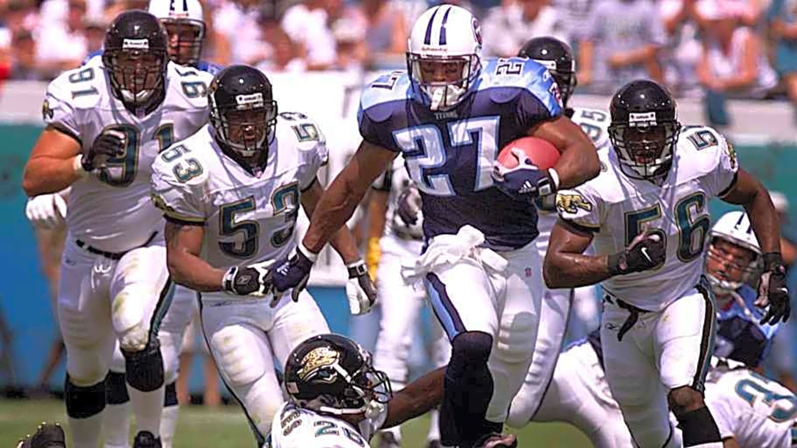Analyst Urges Titans to Bring Back Classic Uniforms