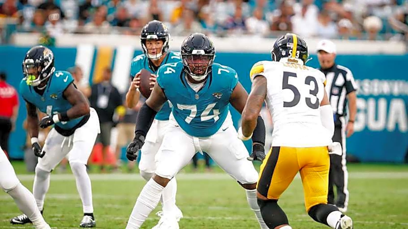 Eagles Bring Back Veteran Swing Tackle