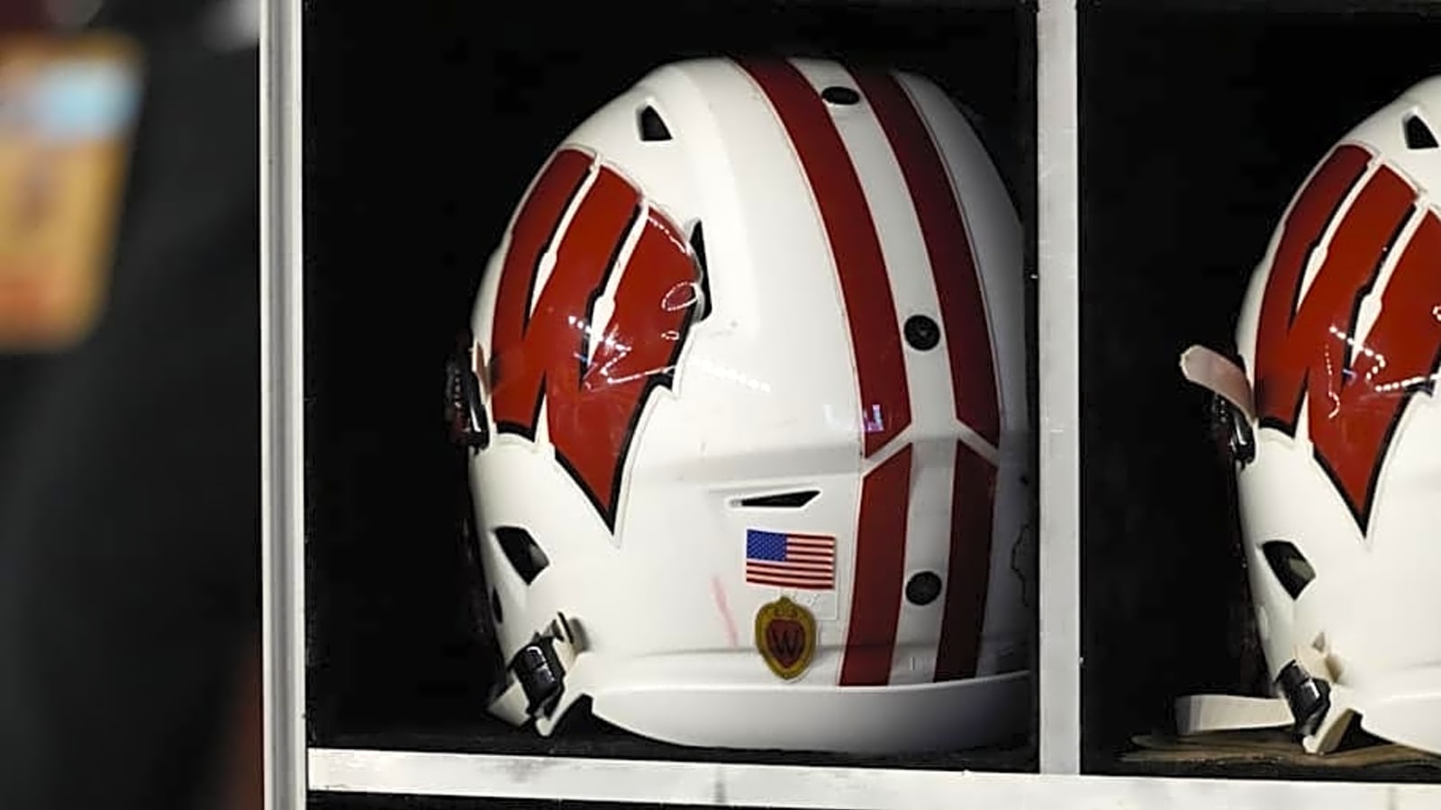 Wisconsin Badgers 2026 QB commit earns UCLA offer after transfer to Mater Dei