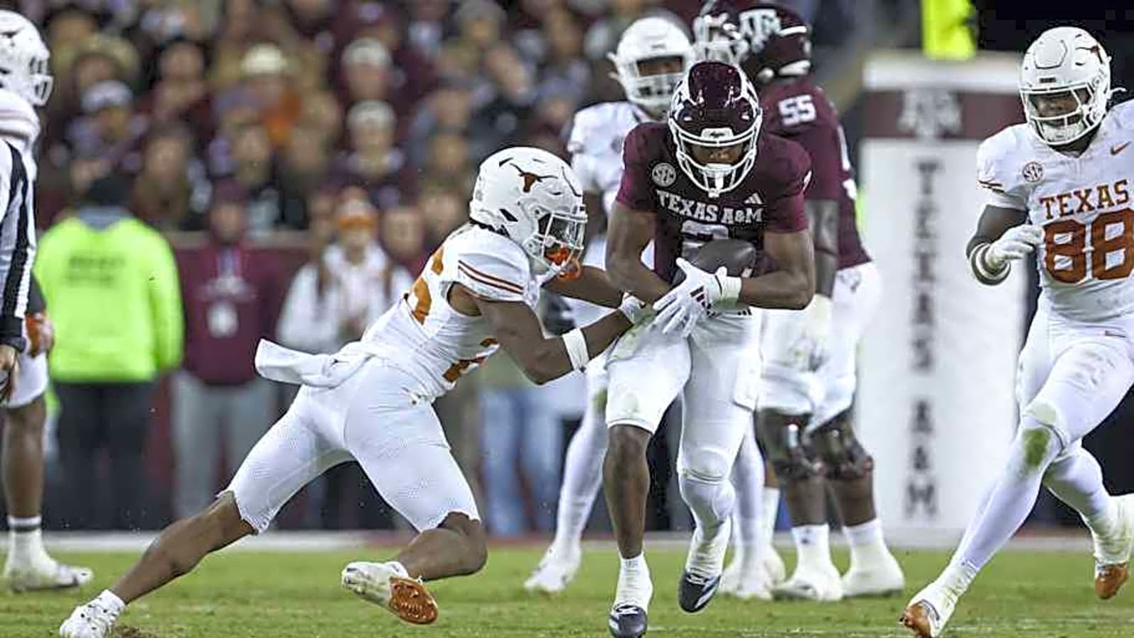 Texas A&M Aggies vs. Texas Longhorns Early Season Preview: Three Players To Watch