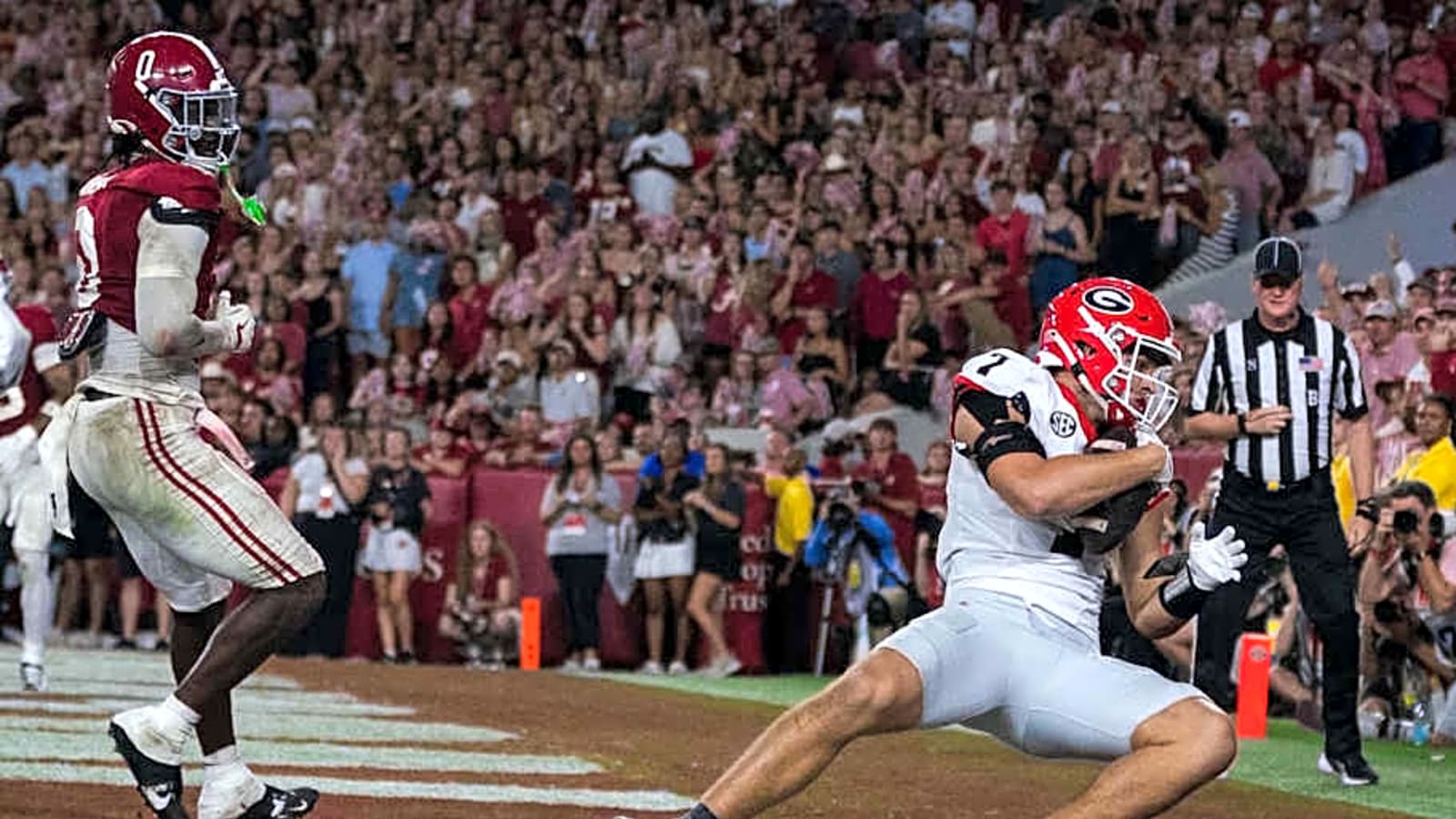 Top recruit makes college football decision between Georgia, Alabama