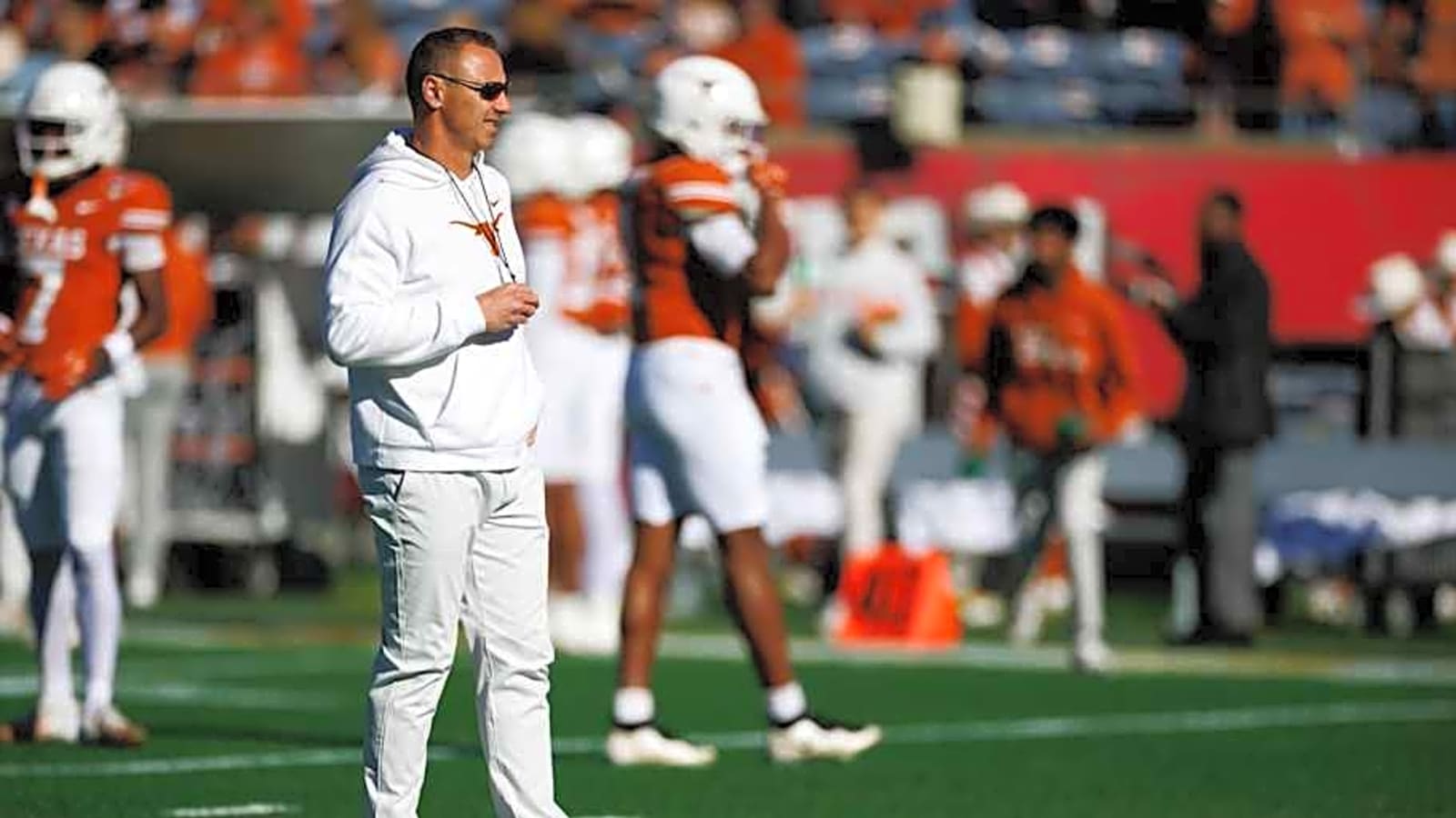 Steve Sarkisian Reacts to Major Texas Offensive Line News
