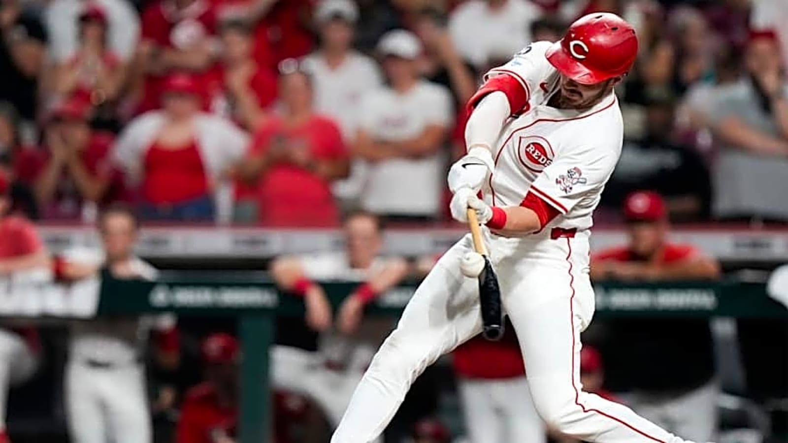 Reds Gavin Lux&#39;s Walk-Off Hit Over the New York Yankees Heard on All Broadcasts