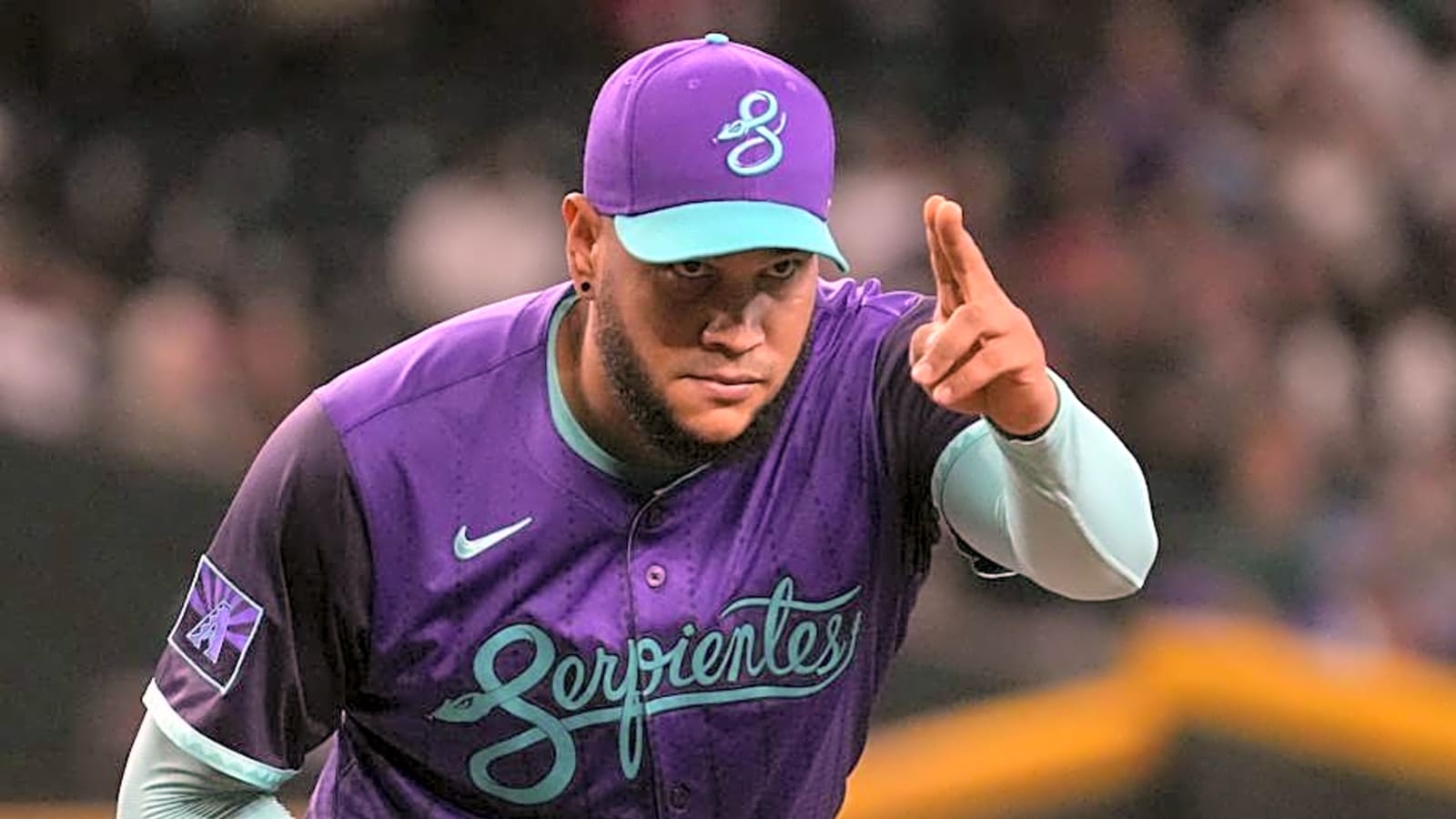 Rodriguez Holds D-backs' Last Chance to Avoid Devastating Sweep