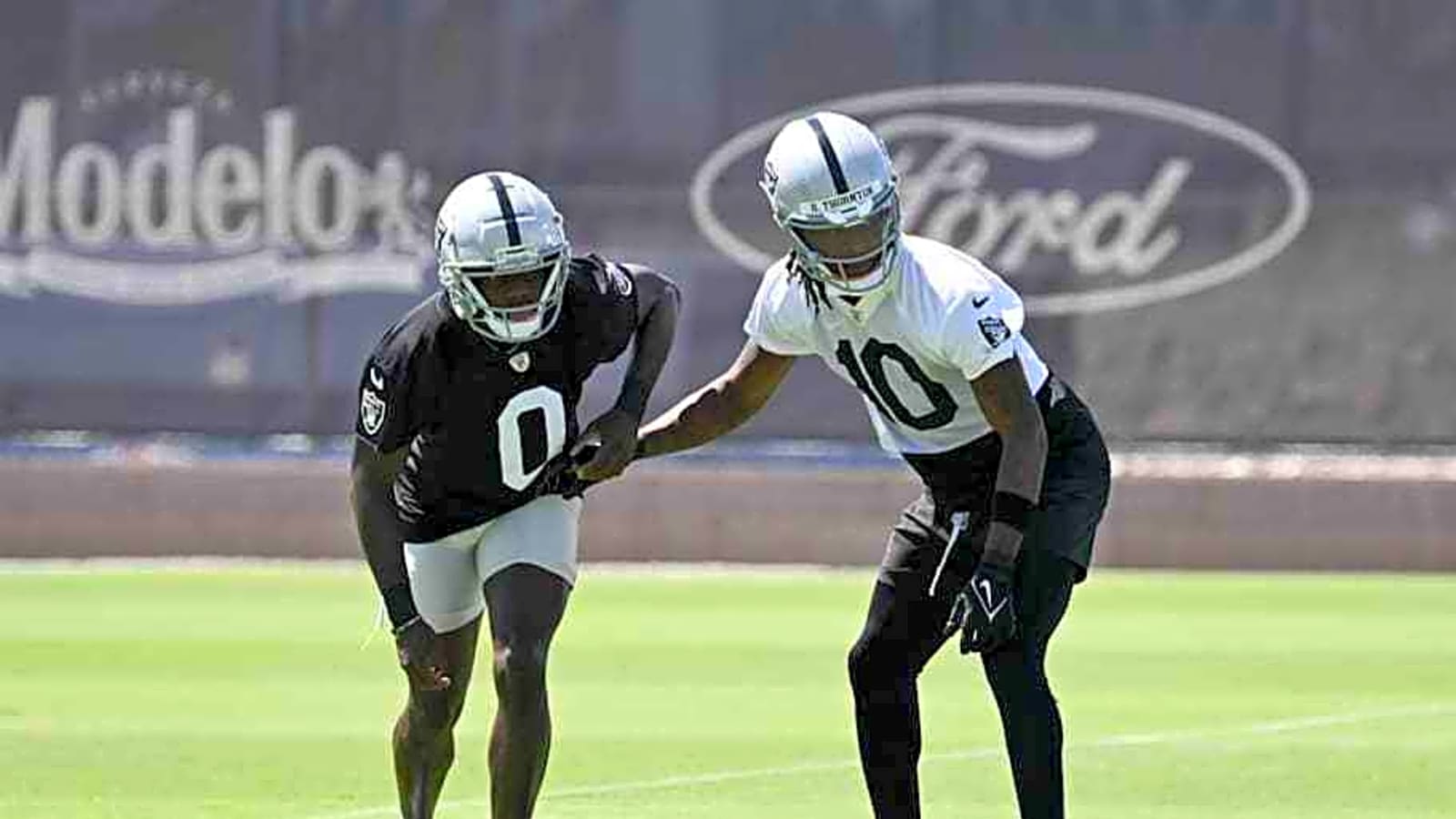 Raiders&#39; Jakorian Bennett Reflects on Veteran Mindset