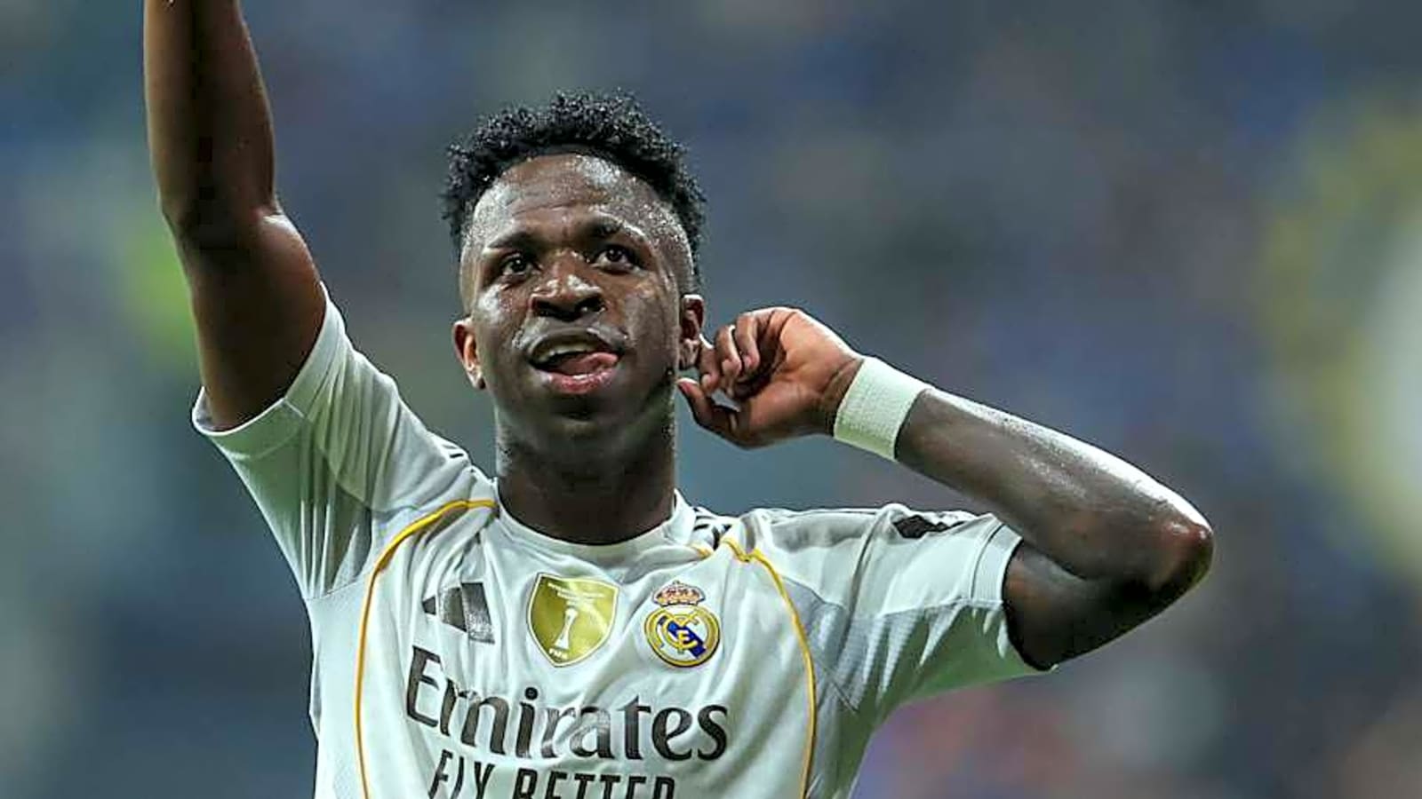 Vinicius Jr. Clashes with Referee During Eventful Game Against Real Oviedo
