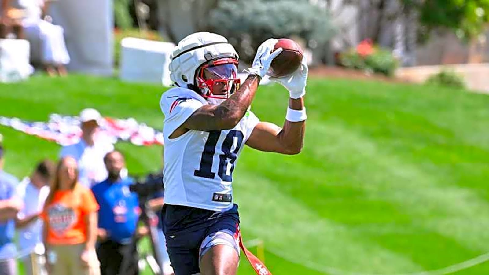 Patriots Rookie WR Praises All-Pro Teammate