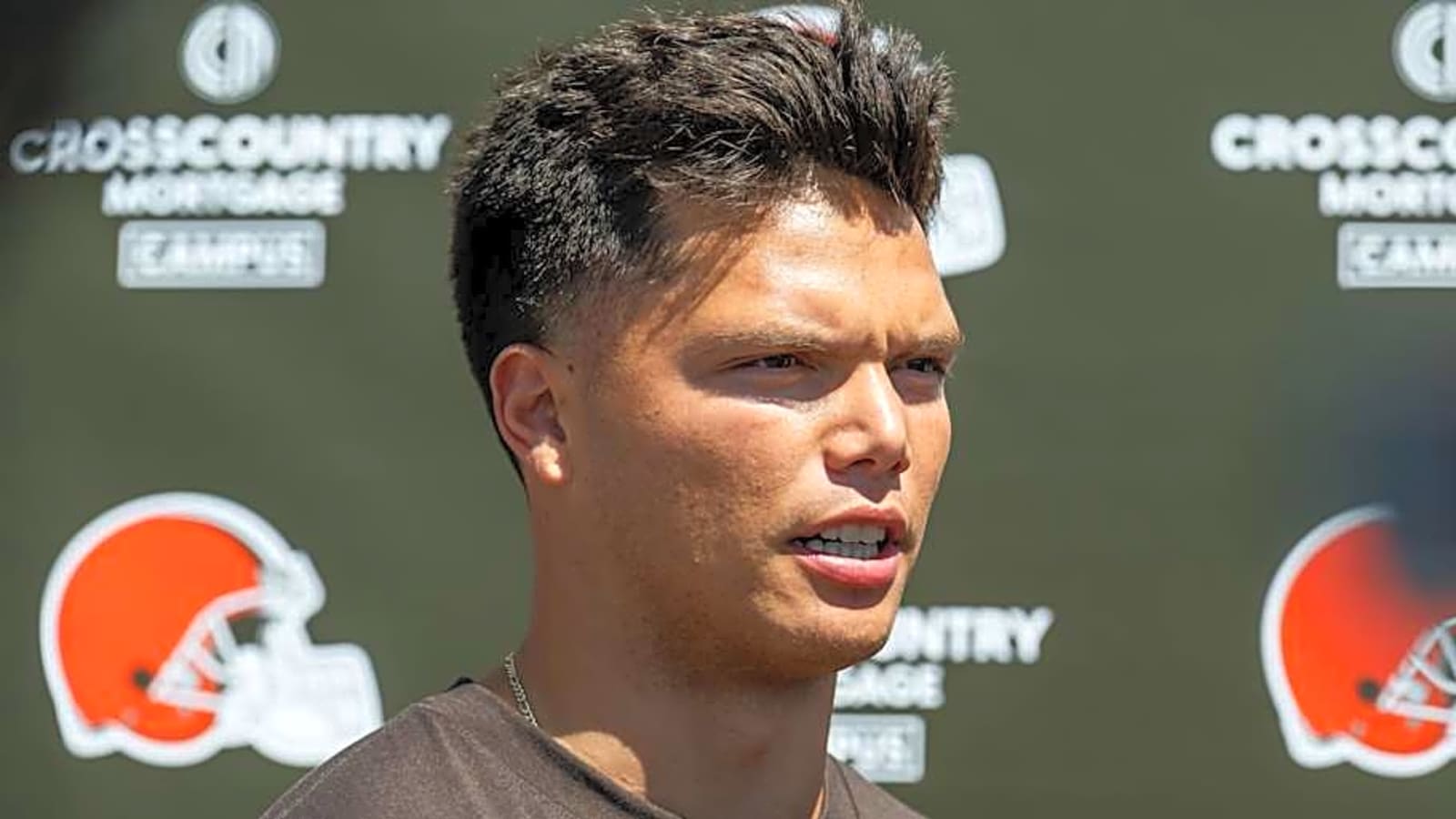 Cleveland Browns&#39; Dillon Gabriel Edge Over Shedeur Sanders In Quarterback Competition?