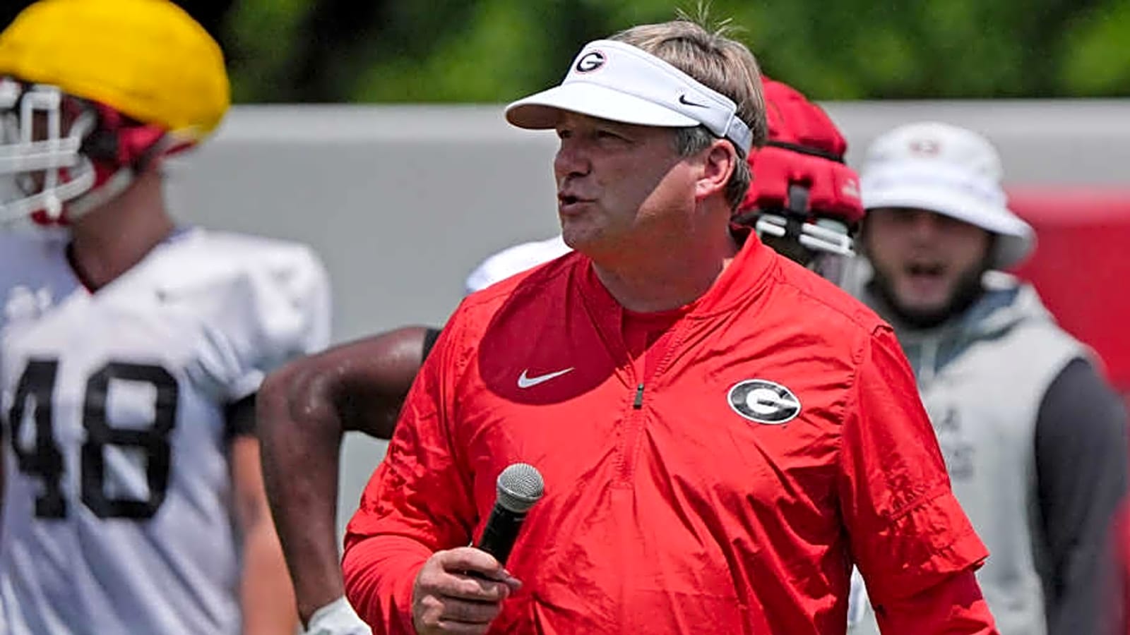 What are the Summer Goals for Kirby Smart and the Georgia Bulldogs Football Program?