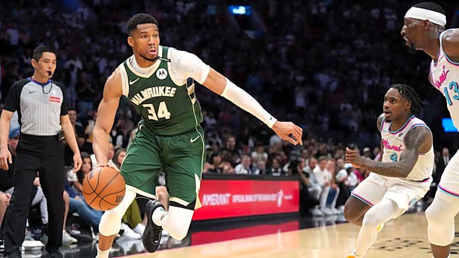 Bucks Focused on Giannis Antetokounmpo’s Needs Unless Trade Request Surfaces: Report