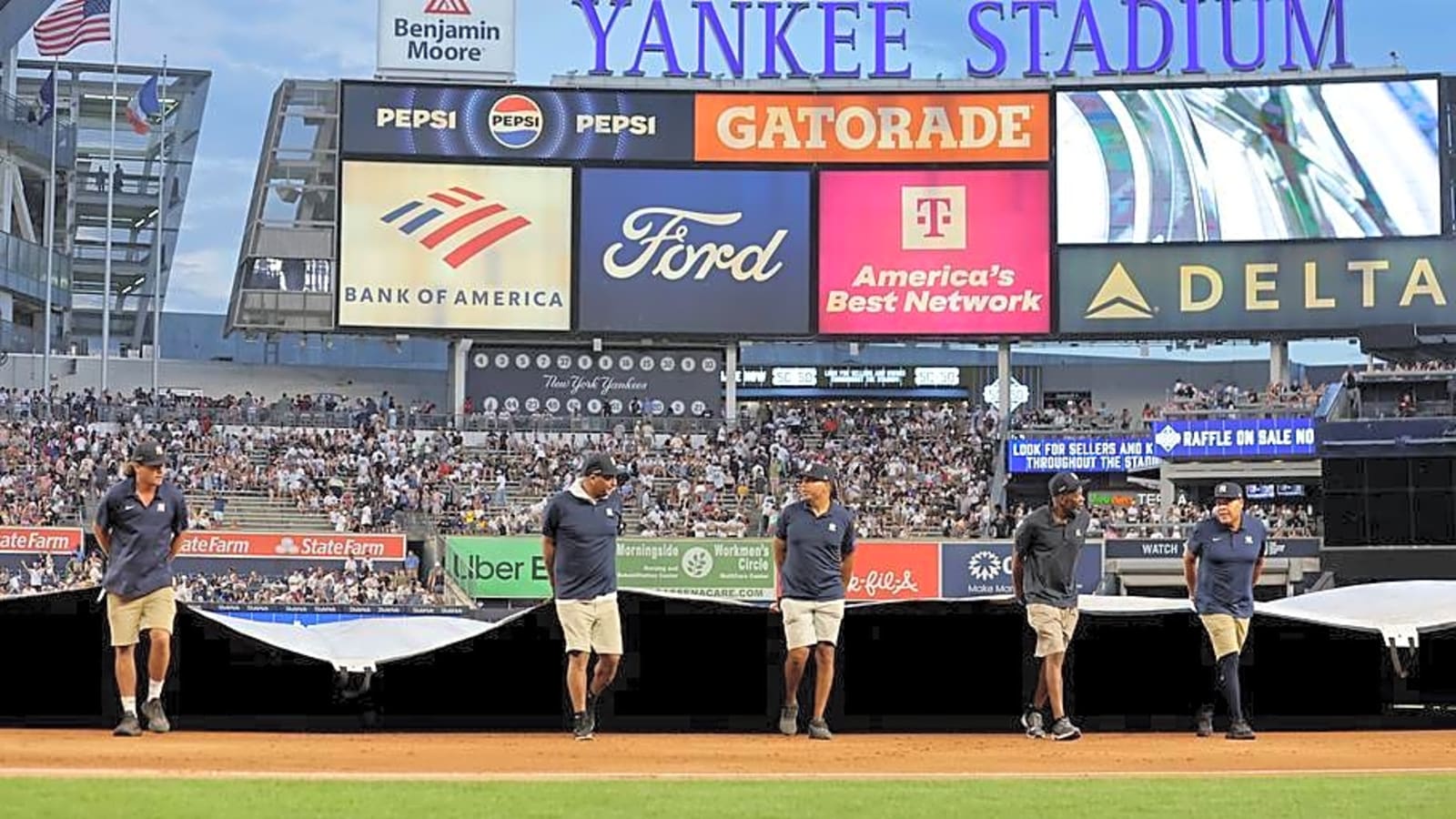 Braves vs Yankees Series Opener in Weather Delay