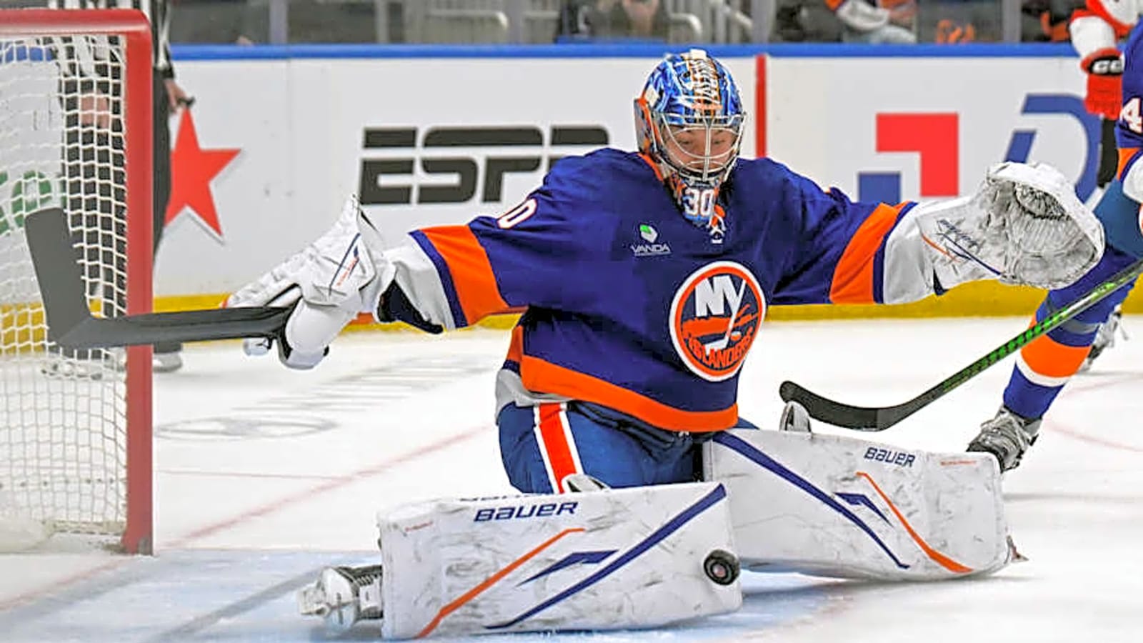 Islanders' Ilya Sorokin Inches Toward Vezina Trophy