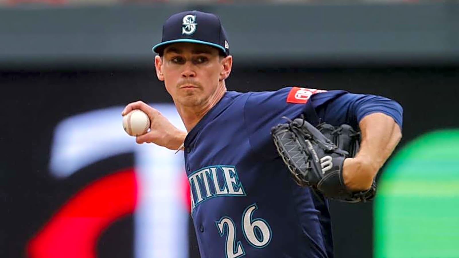 Rain Extinguishes Seattle Mariners Offense in 10-1 Loss to Minnesota Twins