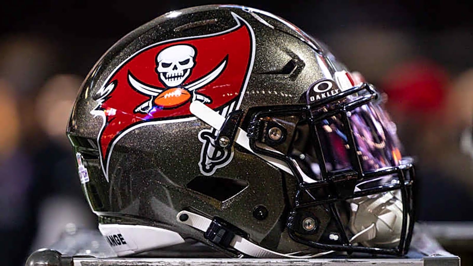 Tampa Bay Buccaneers celebrate franchise legend&#39;s iconic legacy
