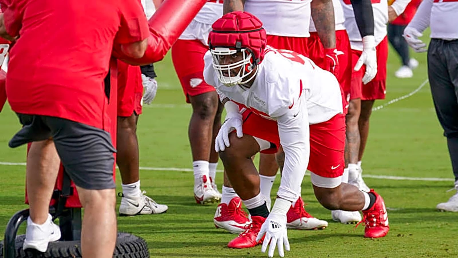 Chris Jones Says Rookie Will Be Great Asset for D-Line