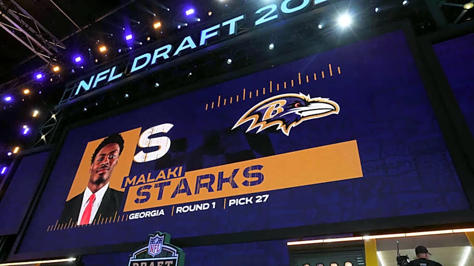 Malaki Starks Continues to Learn From Ravens Veterans
