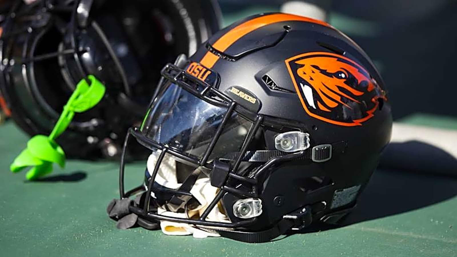 RECRUITING: Cornerback Donovan Dunmore Commits To Oregon State Football For 2026