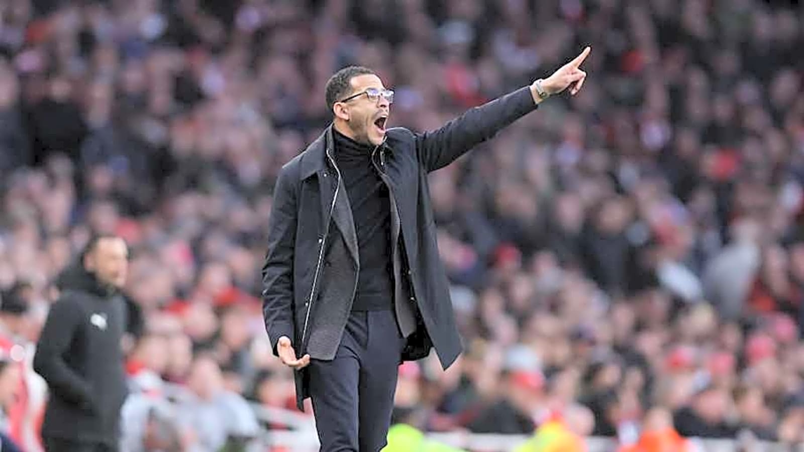 Chelsea squad sent strong Liam Rosenior warning as key Aston Villa threats identified