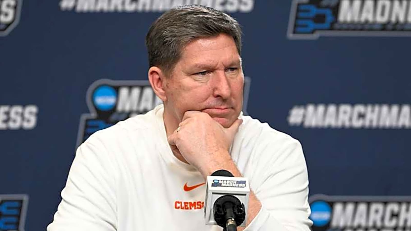 Clemson Loses Key Assistant Coach to Duke