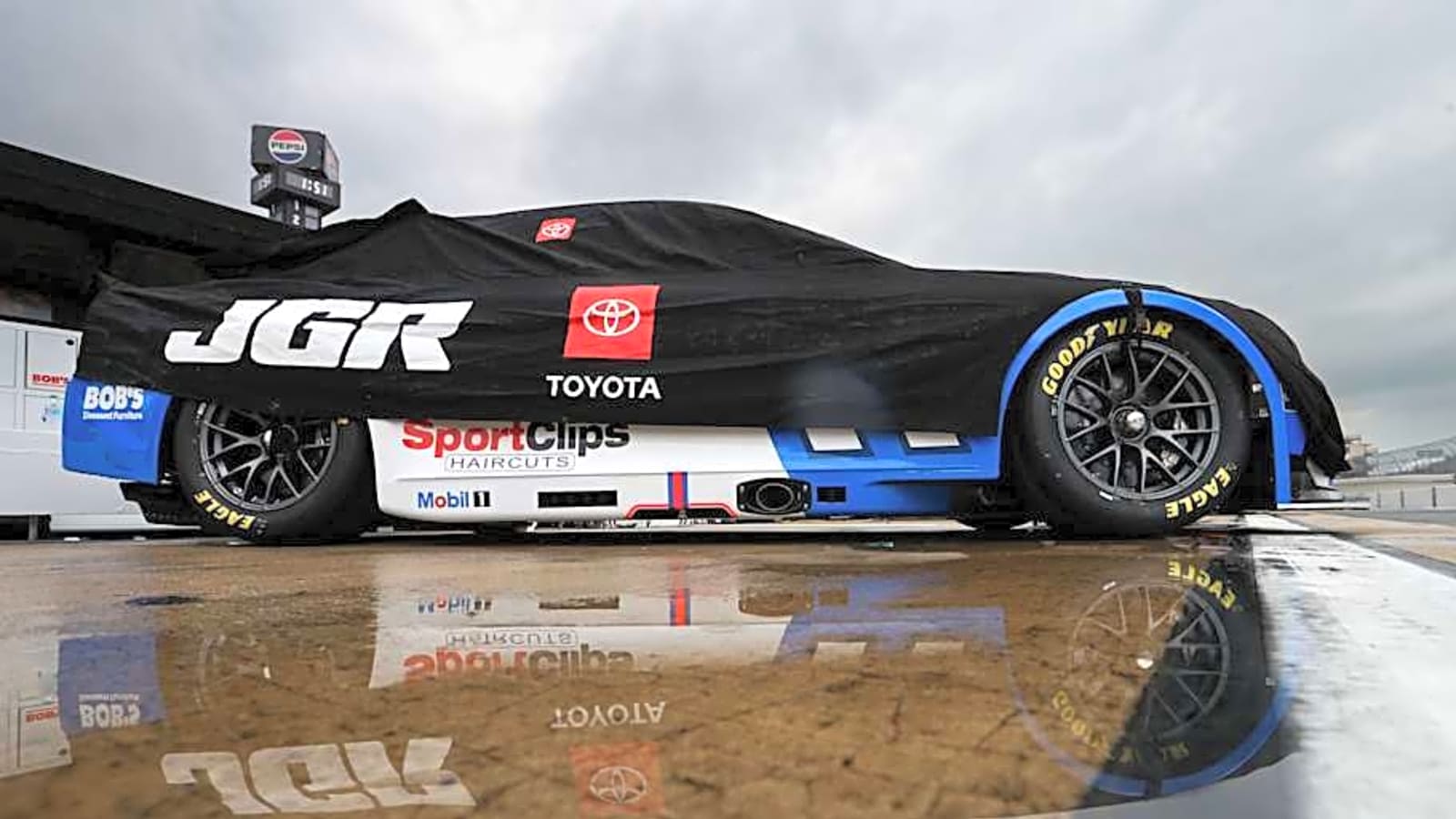 Rain Axes Dover Practice and Qualifying; Chase Elliott Starting First