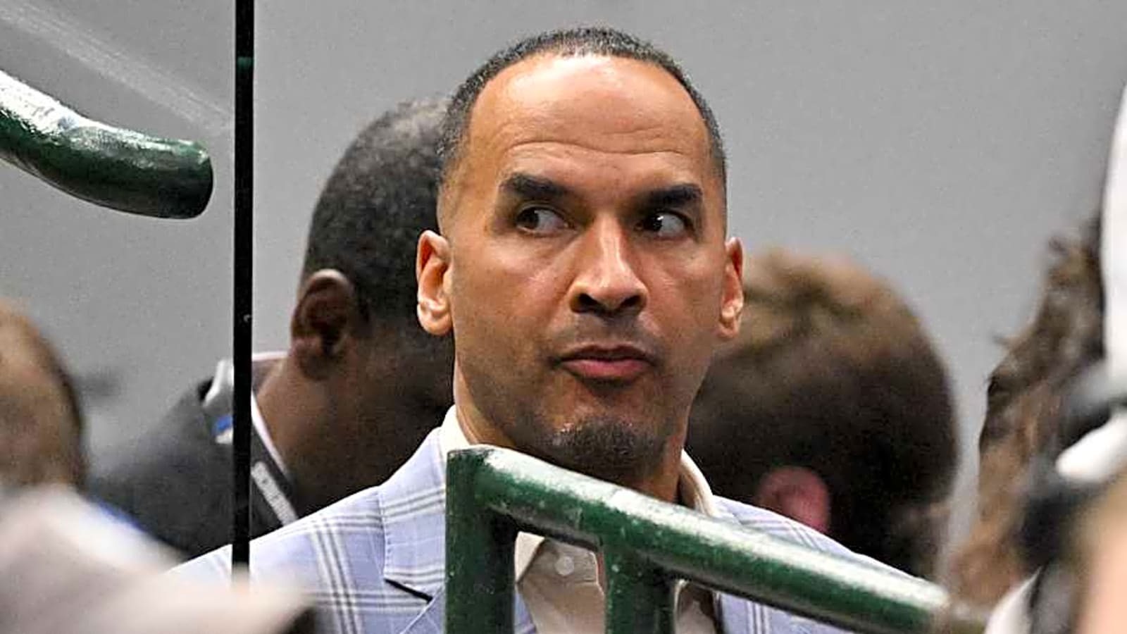 Former Mavericks champion head coach rises in NBA History
