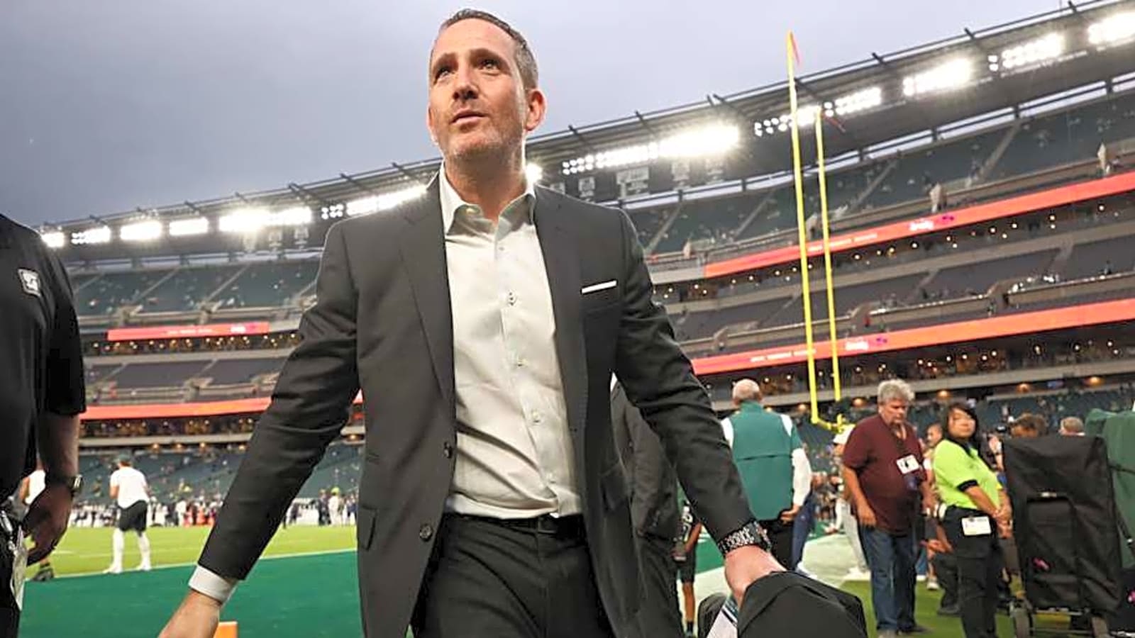 Eagles&#39; major roster flaw was completely ignored by Howie Roseman this offseason
