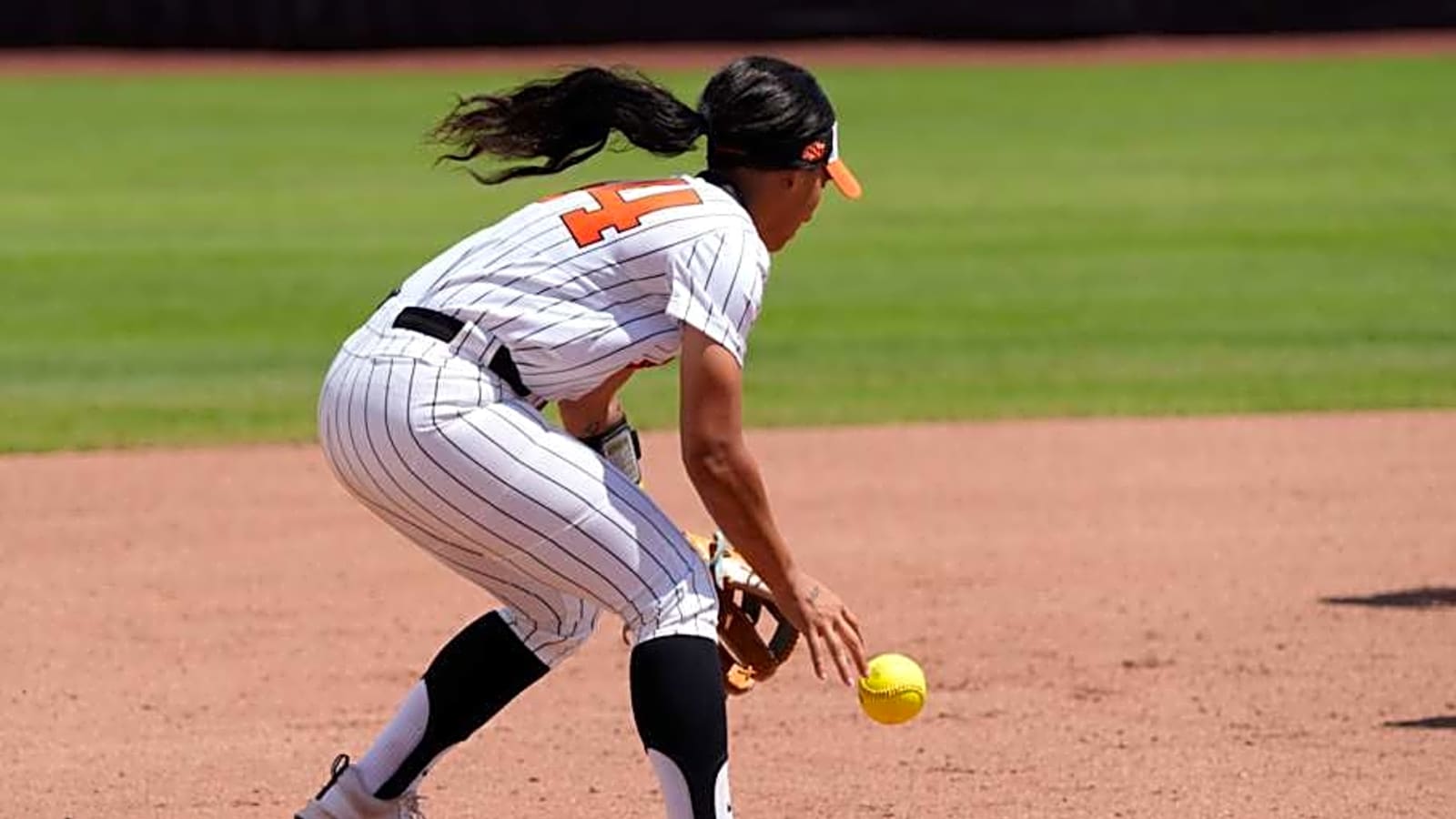Texas A&M Softball Lands Gold Glove Winner From Transfer Portal