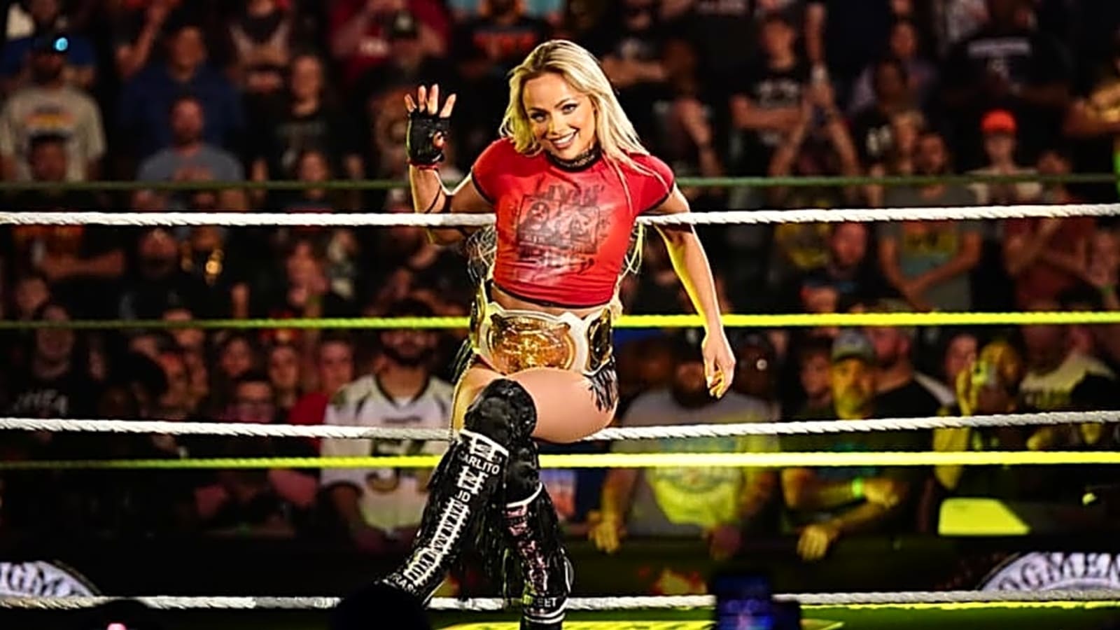 Liv Morgan Suffers Injury On WWE Raw, Match Against Kairi Sane Stopped