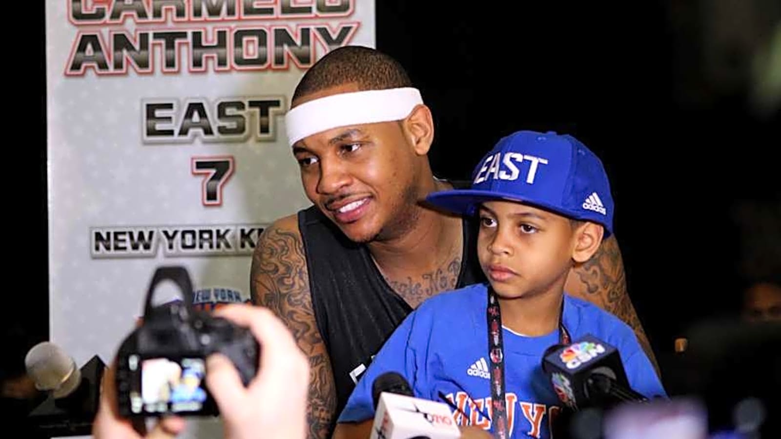 Knicks&#39; Carmelo Anthony and Son Featured on Magazine Cover