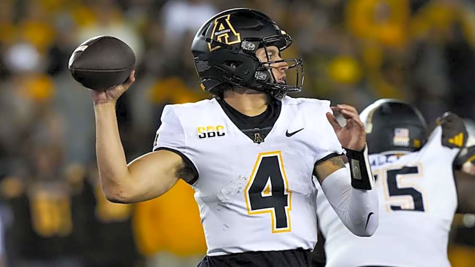 Joey Aguilar will get &#39;7 figures less&#39; than Nico&#39;s deal at Tennessee